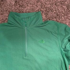 NWOT North Face lightweight pullover